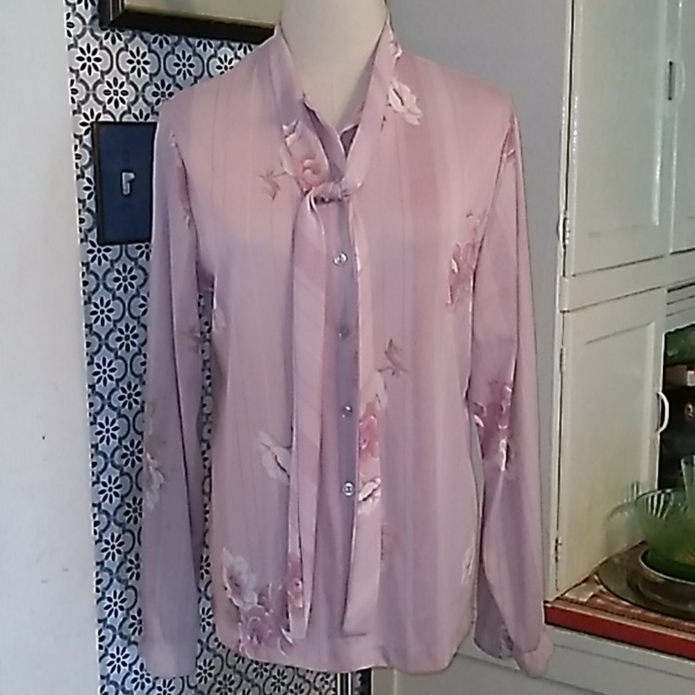Vintage Style craft button dressy shirt 👕
